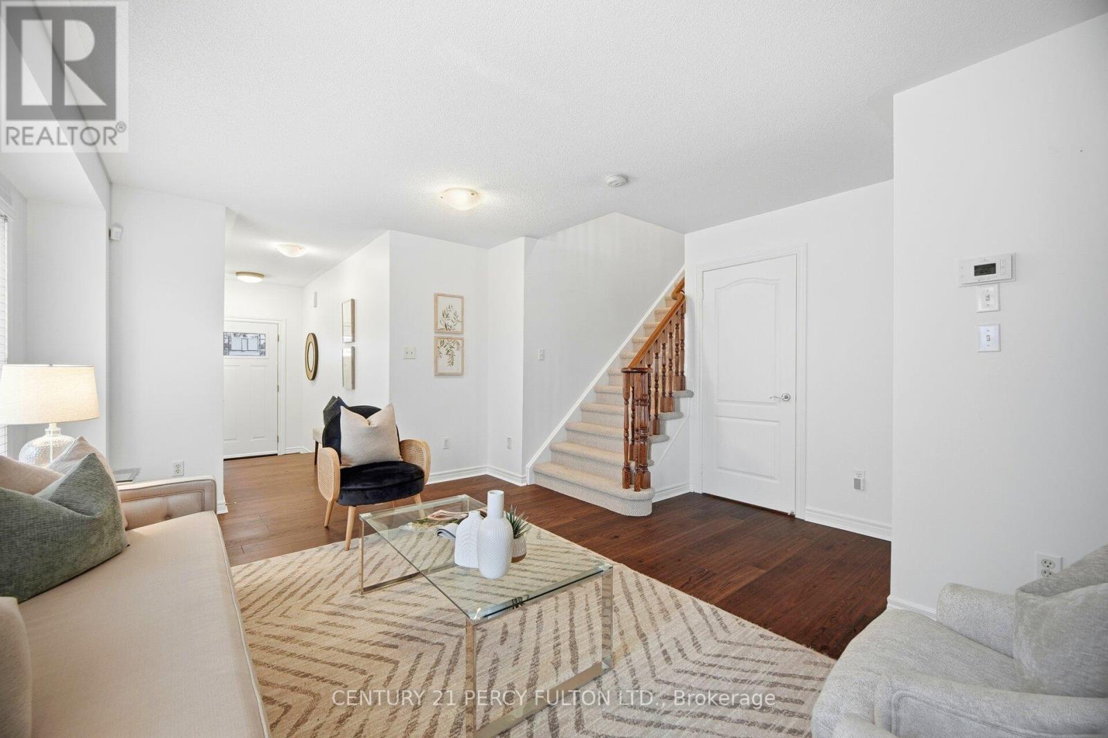 5 Waldron Court, Ajax, Ontario  L1T 4X2 - Photo 7 - E12639268