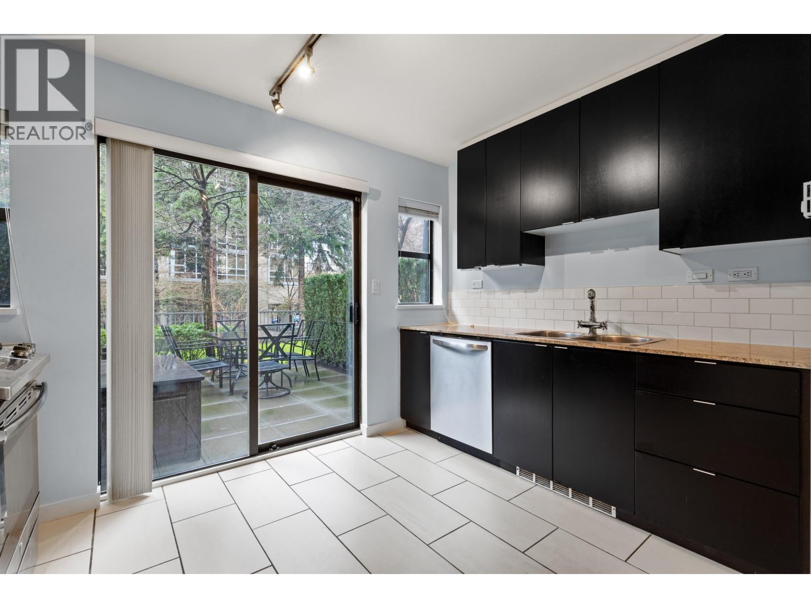 975 Beatty Street, Vancouver, British Columbia  V6Z 3C5 - Photo 15 - R3050503