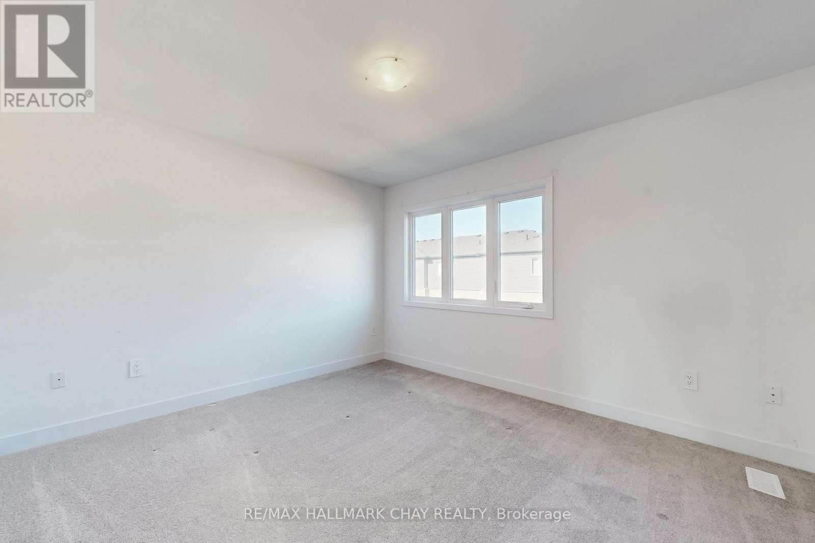 37 Turnberry Lane, Barrie (Painswick South), Ontario  L9J 0M8 - Photo 15 - S12639266