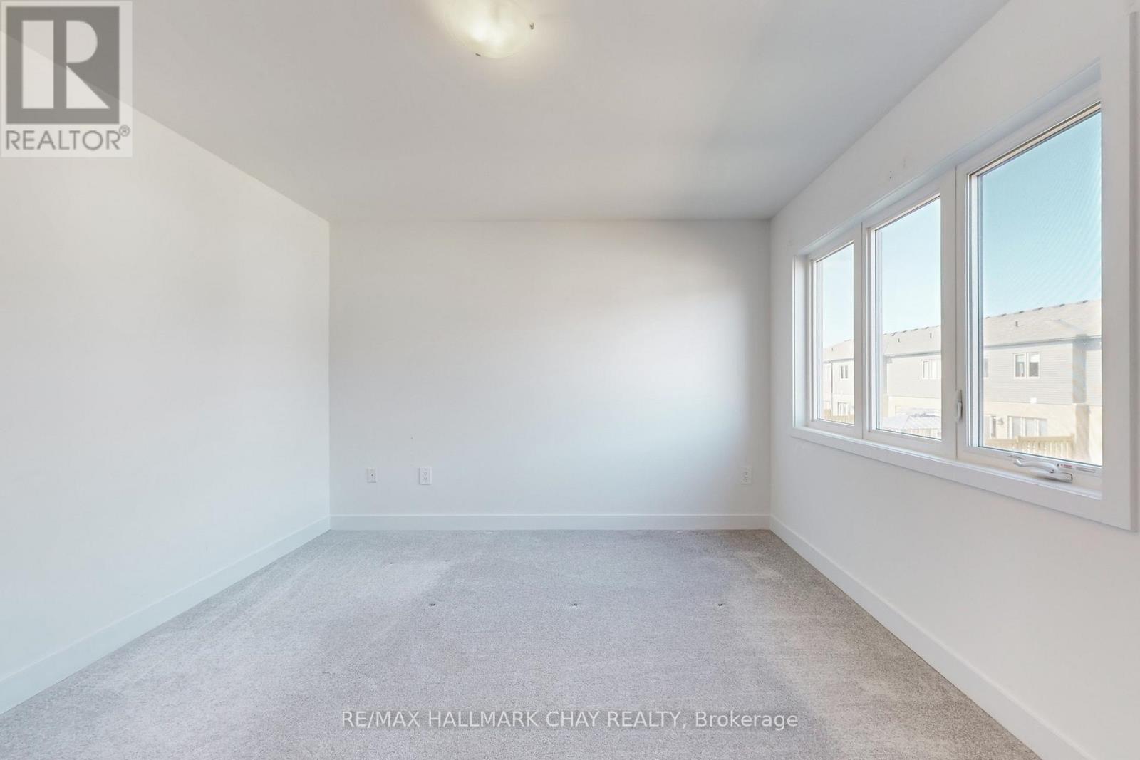 37 Turnberry Lane, Barrie (Painswick South), Ontario  L9J 0M8 - Photo 18 - S12639266