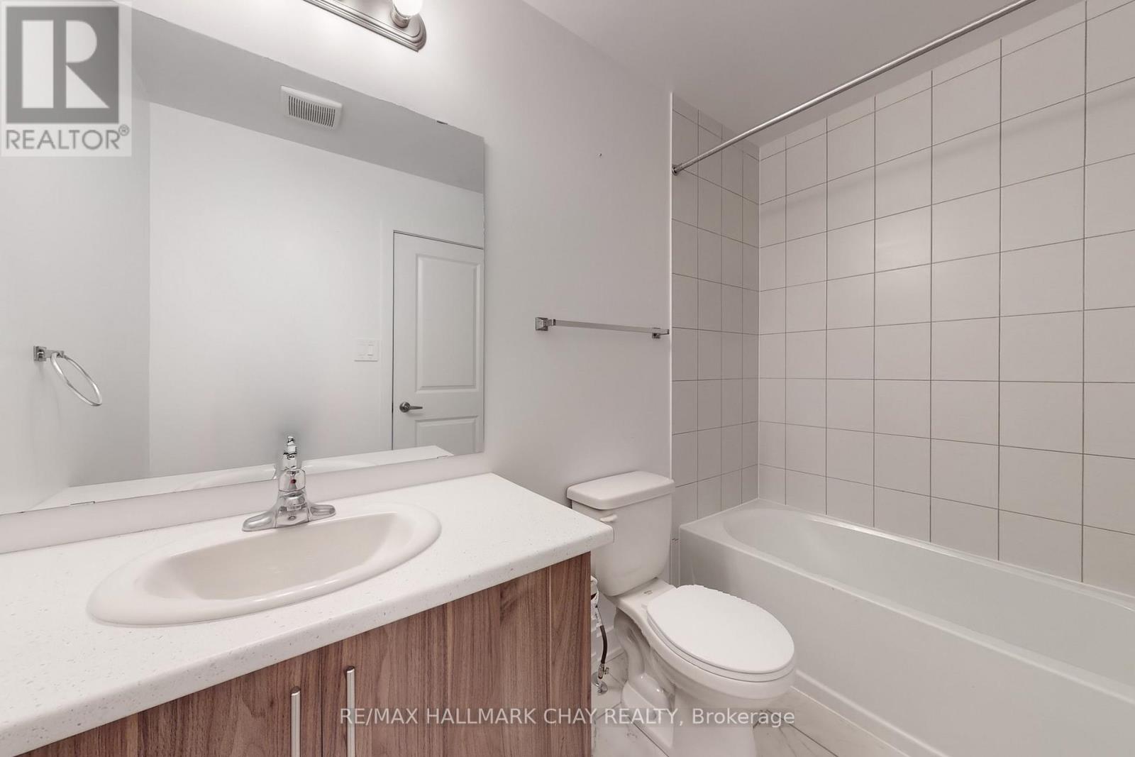 37 Turnberry Lane, Barrie (Painswick South), Ontario  L9J 0M8 - Photo 20 - S12639266