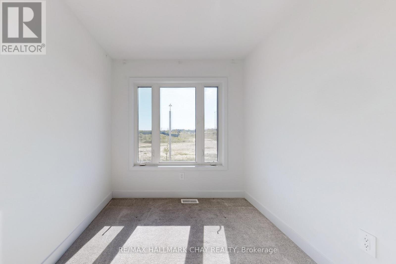 37 Turnberry Lane, Barrie (Painswick South), Ontario  L9J 0M8 - Photo 23 - S12639266