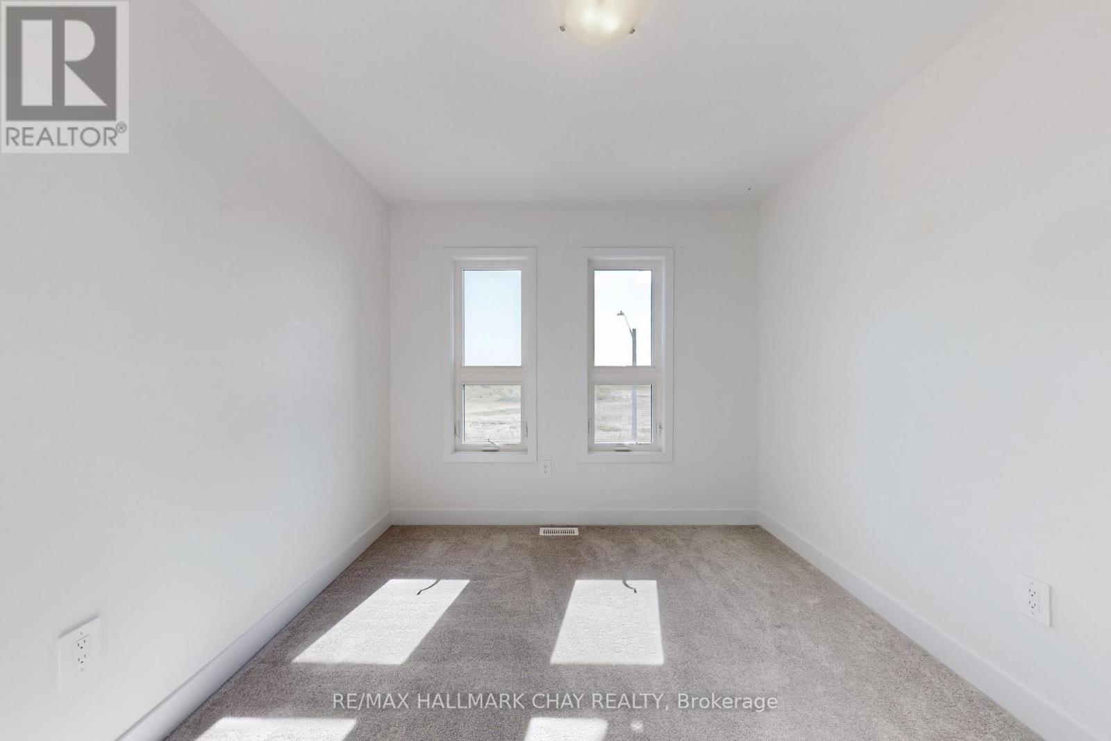 37 Turnberry Lane, Barrie (Painswick South), Ontario  L9J 0M8 - Photo 26 - S12639266