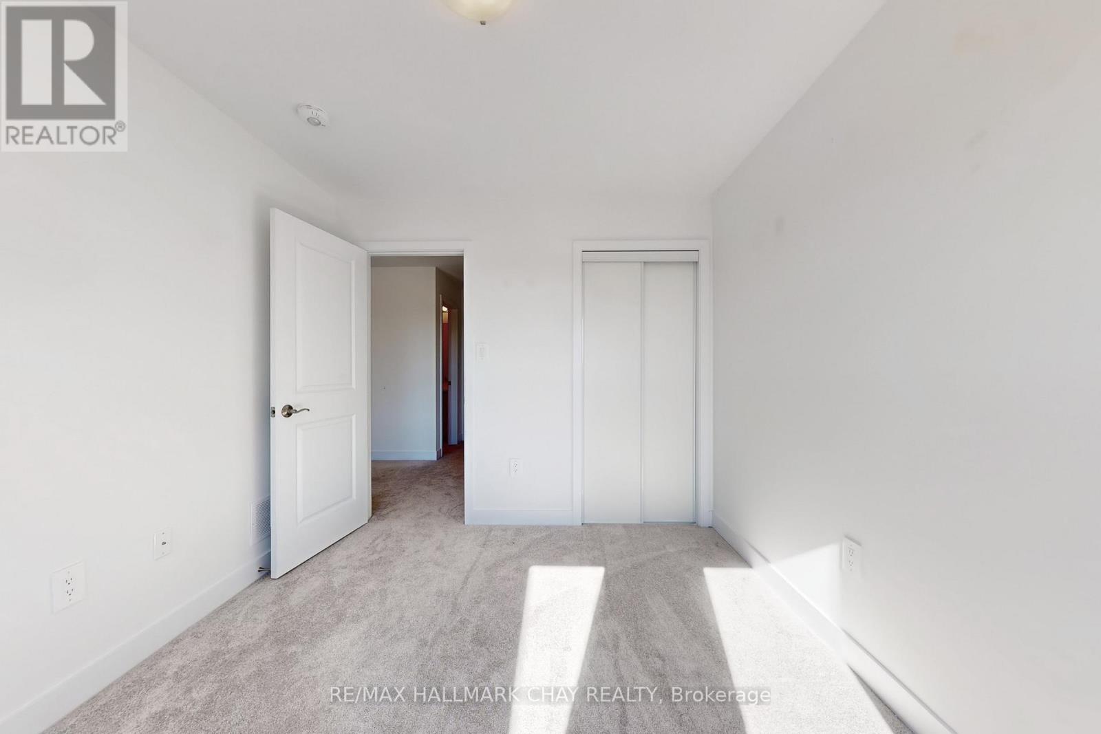 37 Turnberry Lane, Barrie (Painswick South), Ontario  L9J 0M8 - Photo 27 - S12639266