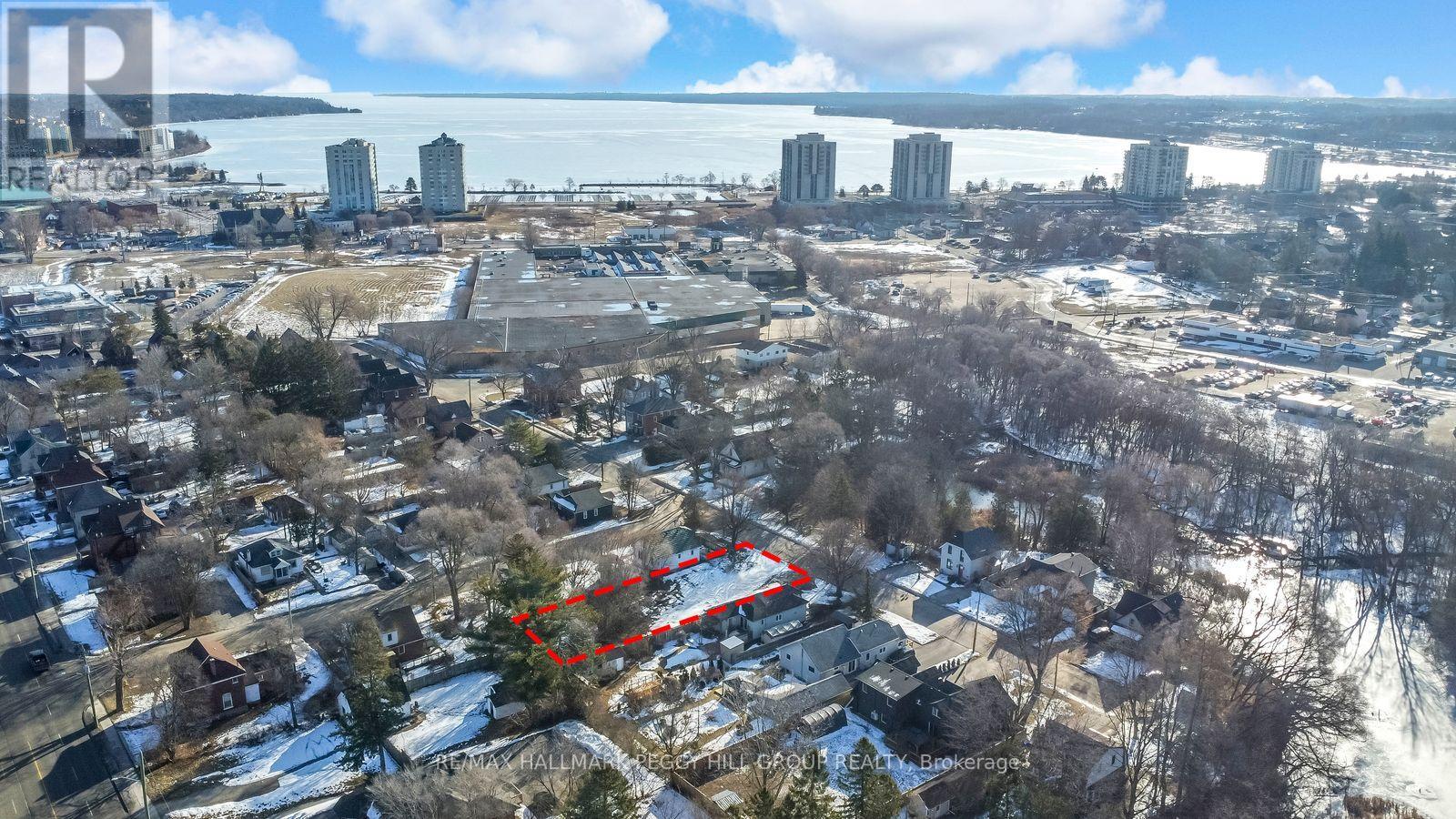 40 PERRY STREET, barrie (queen's park), Ontario