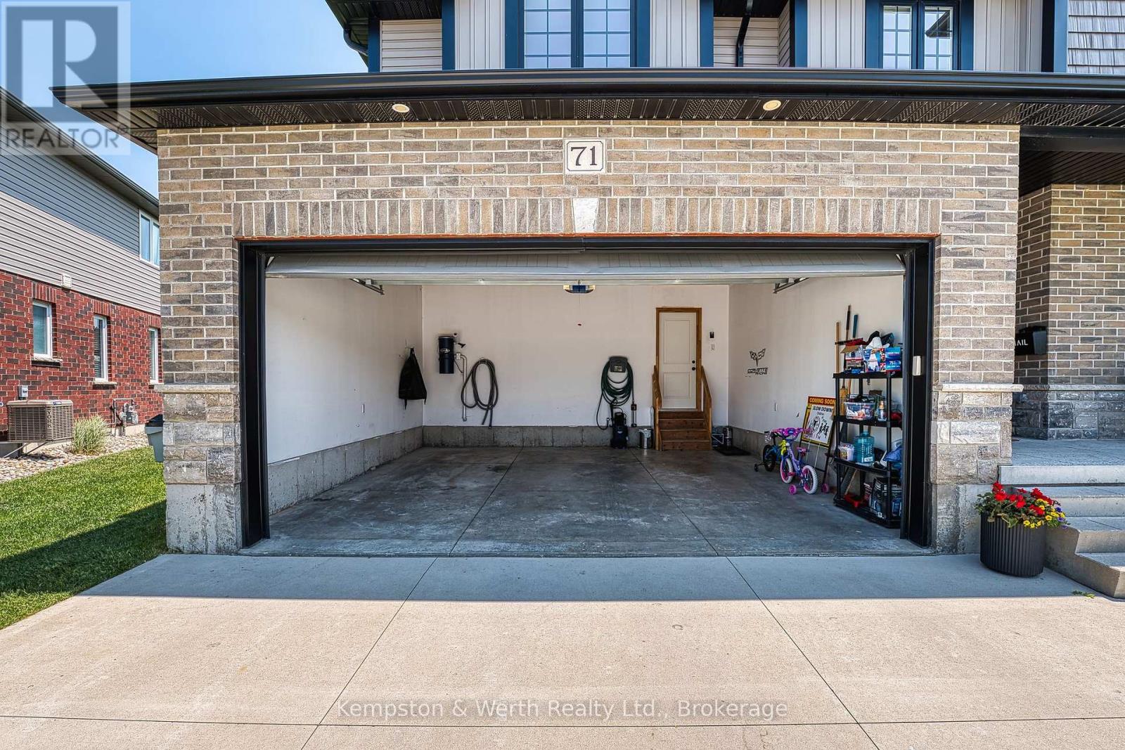 71 Forbes Crescent, North Perth, Ontario  N4W 0B8 - Photo 6 - X12419725