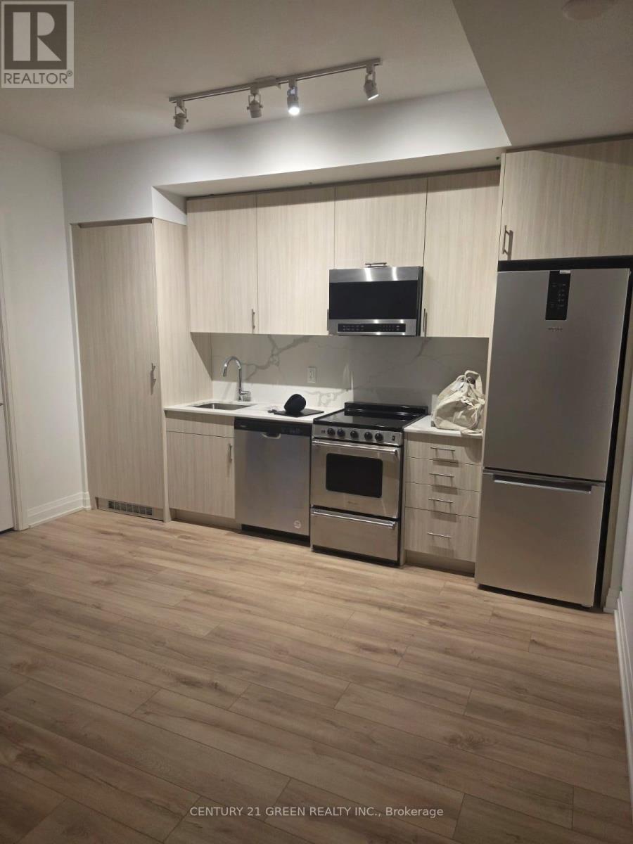 #325 - 412 Silver Maple Road, Oakville, Ontario  L6H 7X8 - Photo 3 - W12639272