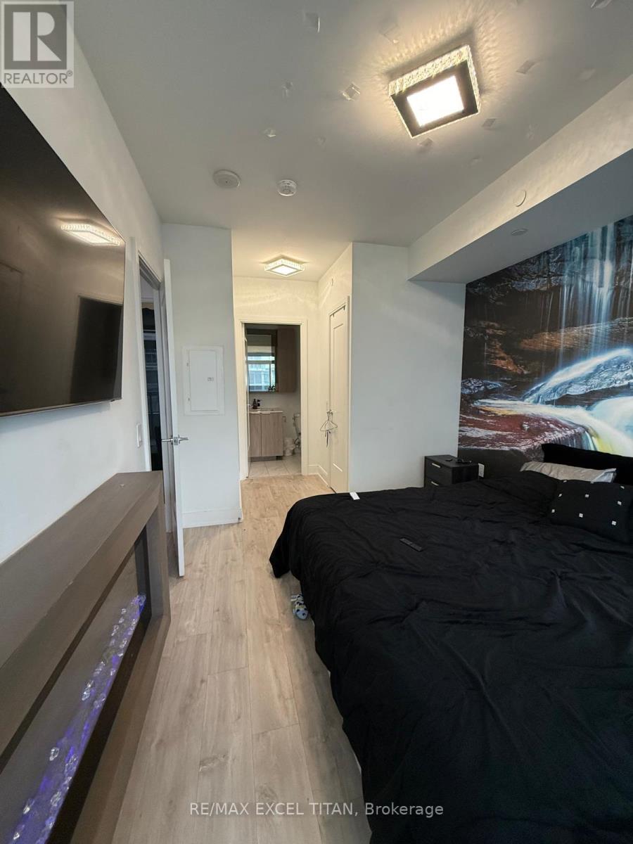 906 - 65 Annie Craig Drive, Toronto, Ontario  M8V 0C4 - Photo 16 - W12639274