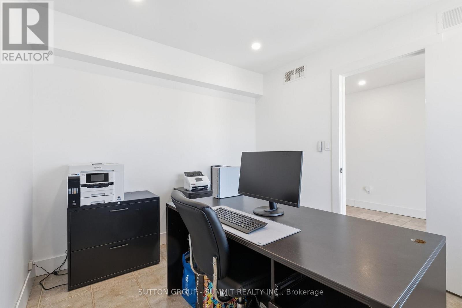 7 - 1253 Silvan Forest Drive, Burlington, Ontario  L7M 0B7 - Photo 16 - W12639320