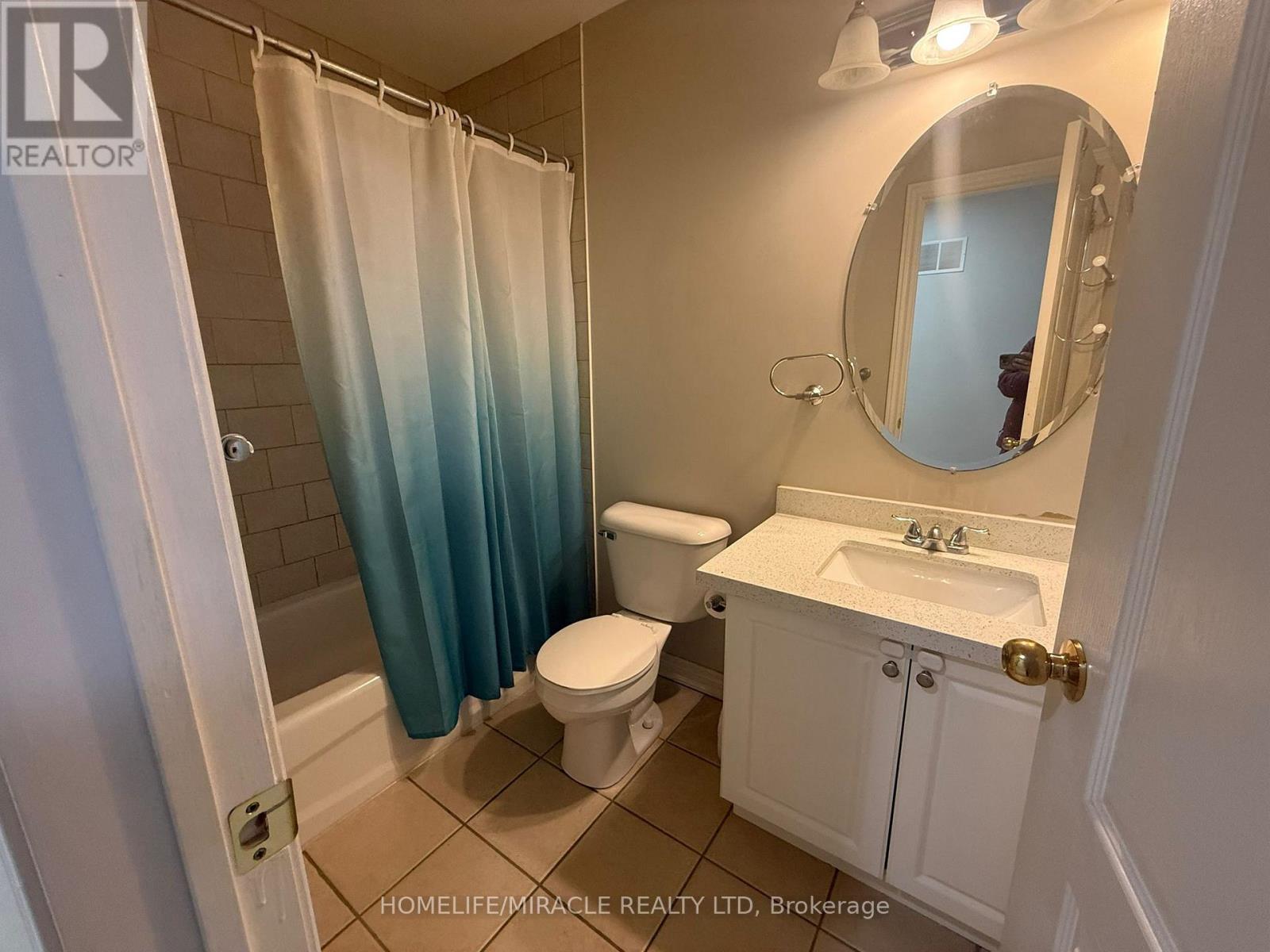 9 Joseph Street, Brampton, Ontario  L6X 0J3 - Photo 9 - W12639334