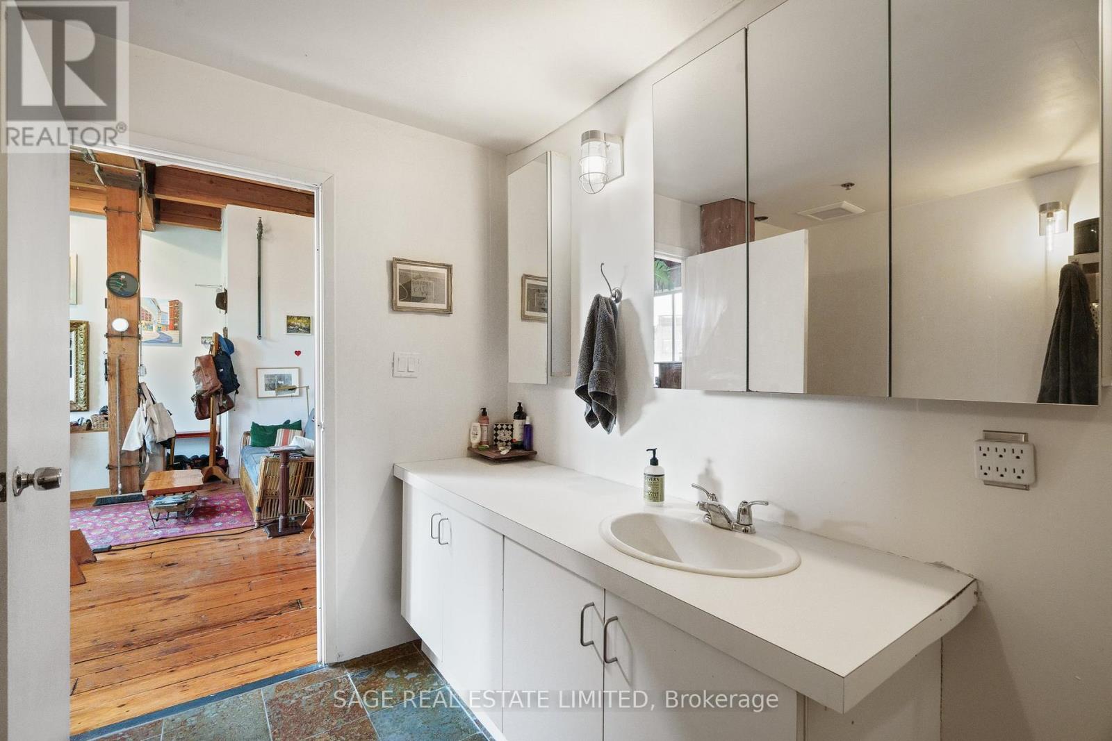 204 - 10 Morrow Avenue, Toronto (Roncesvalles), Ontario  M6R 2J1 - Photo 10 - W12639336