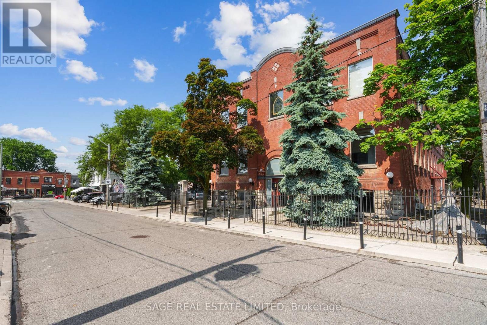 204 - 10 Morrow Avenue, Toronto (Roncesvalles), Ontario  M6R 2J1 - Photo 3 - W12639336