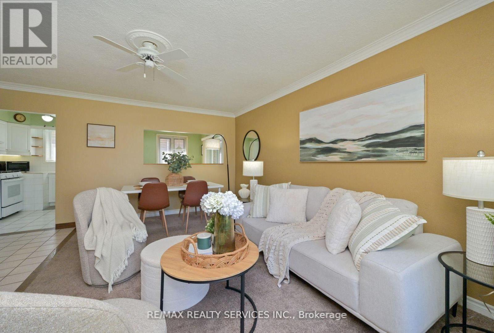 31 Brisco Street, Brampton, Ontario  L6V 1X1 - Photo 2 - W12639346