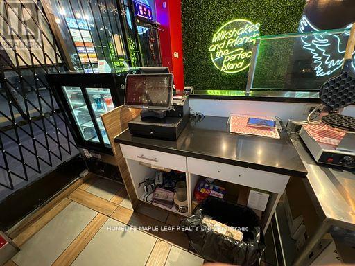 5 - 168 Kennedy Road S, Brampton, Ontario L6W 3G6 - Photo 15 - W12639358