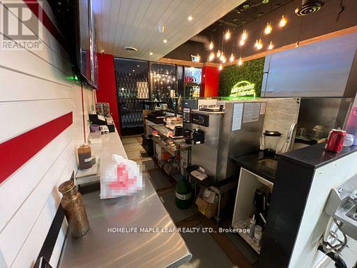 5 - 168 Kennedy Road S, Brampton, Ontario L6W 3G6 - Photo 17 - W12639358