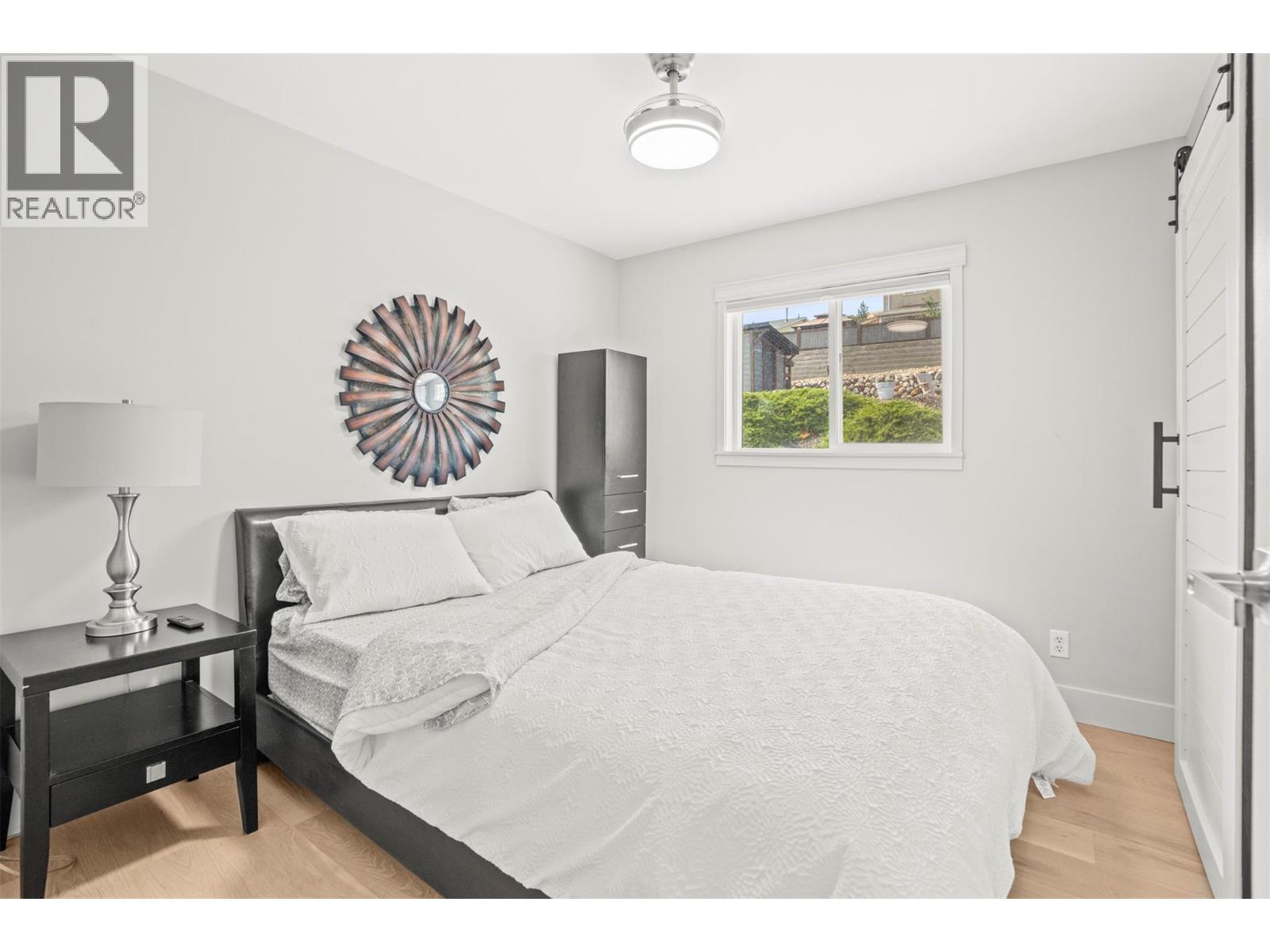 8990 College Drive, Coldstream, British Columbia  V1B 2P6 - Photo 22 - 10371290