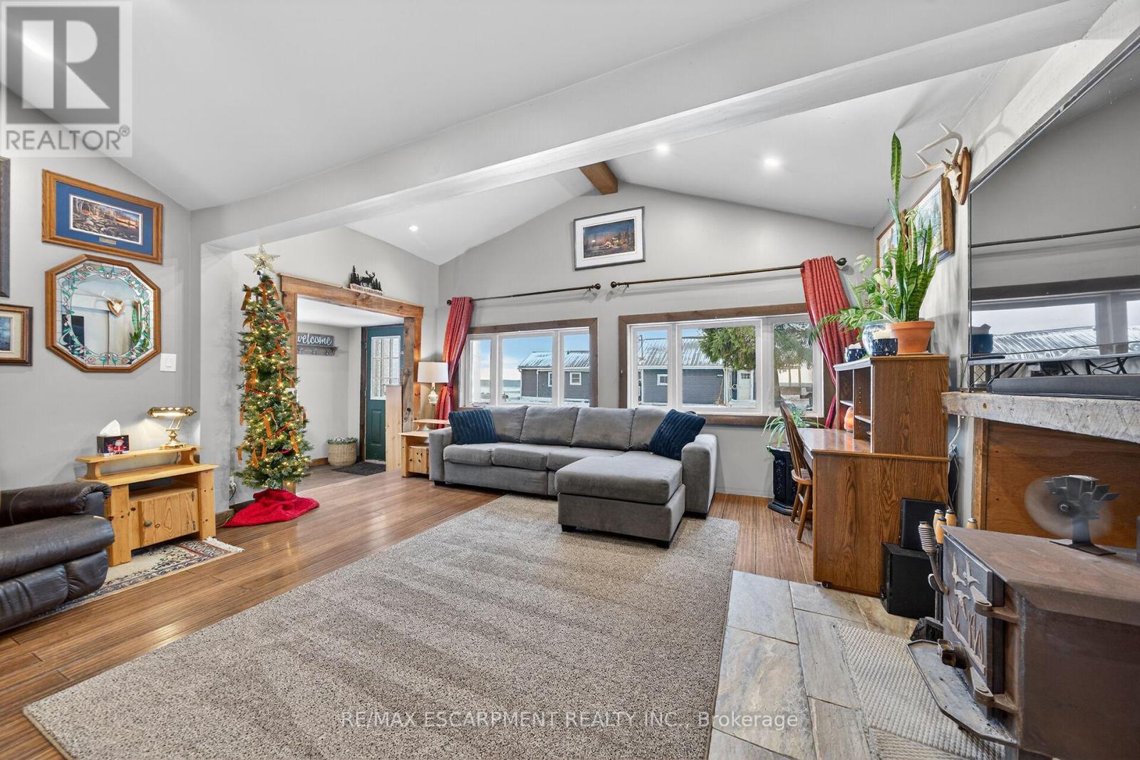 1457 Lakeshore Road, Haldimand, Ontario  N0A 1P0 - Photo 11 - X12639276