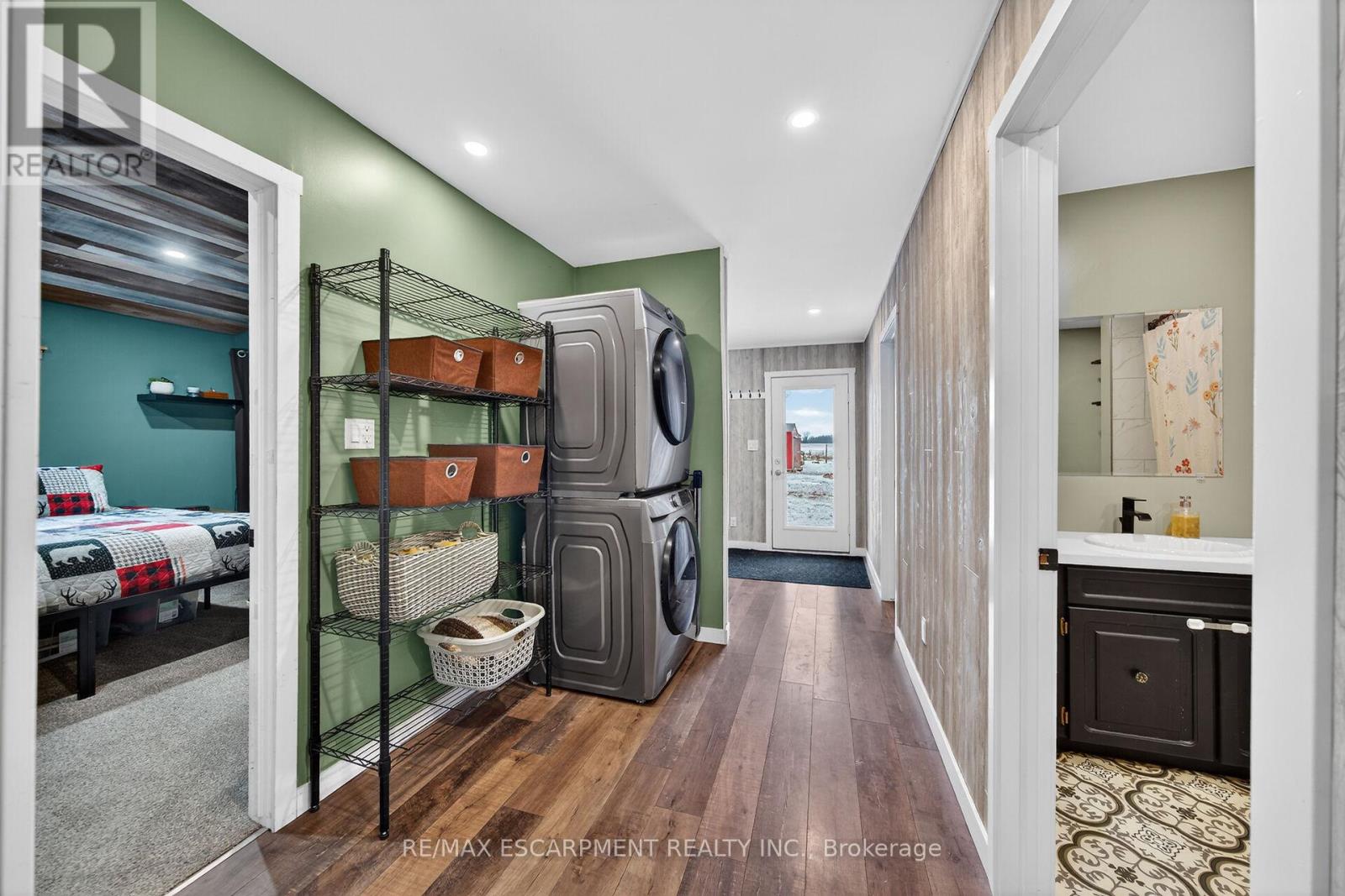 1457 Lakeshore Road, Haldimand, Ontario  N0A 1P0 - Photo 22 - X12639276