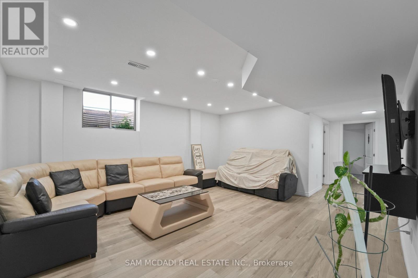 Lower - 4008 Highland Park Drive, Lincoln, Ontario  L3J 0T1 - Photo 8 - X12639356