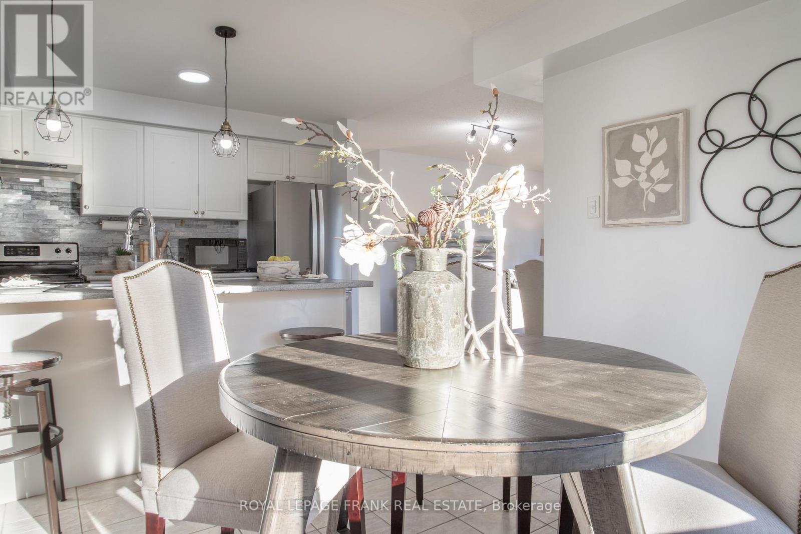 301 - 132 Aspen Springs Drive, Clarington, Ontario  L1C 0H1 - Photo 13 - E12639412