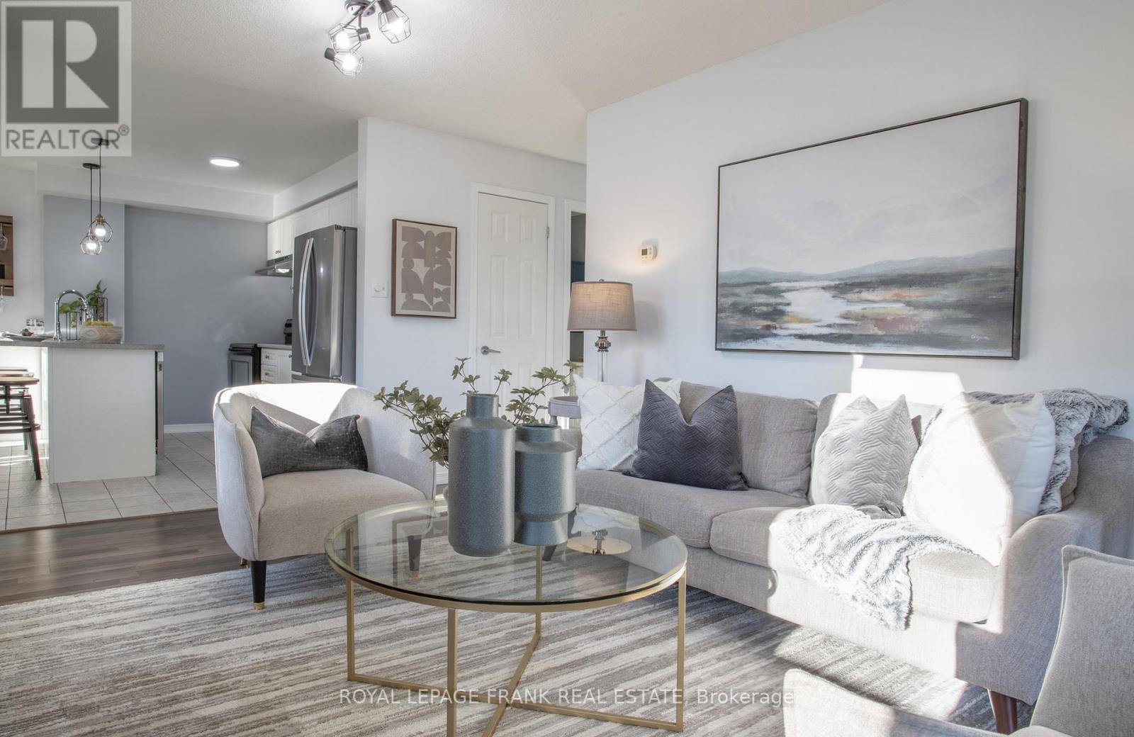 301 - 132 Aspen Springs Drive, Clarington, Ontario  L1C 0H1 - Photo 7 - E12639412