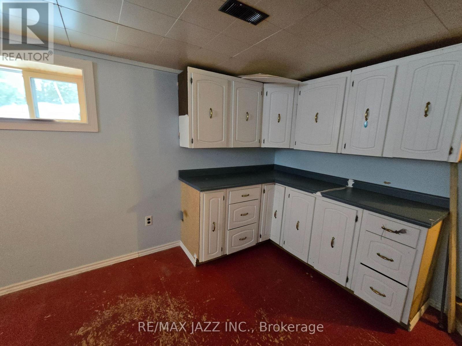 255 Mississauga Avenue, Elliot Lake, Ontario  P5A 1E8 - Photo 22 - X12639406