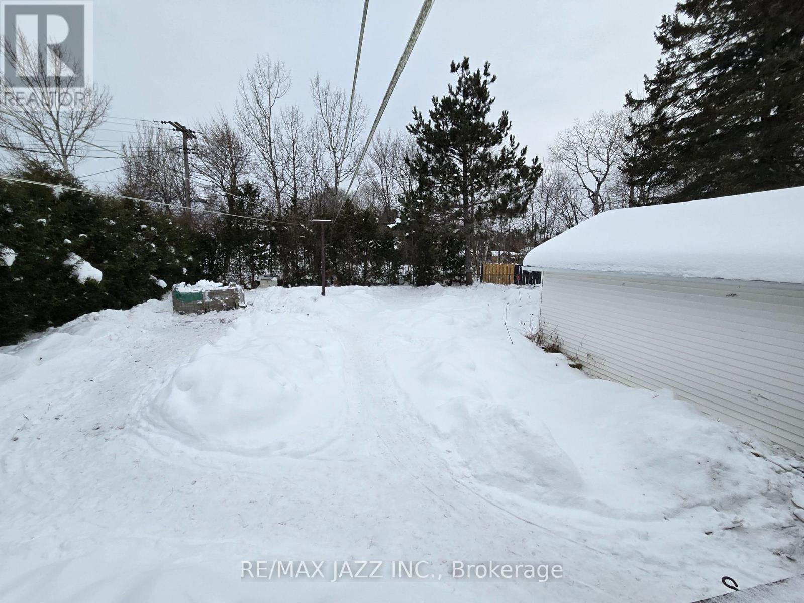 255 Mississauga Avenue, Elliot Lake, Ontario  P5A 1E8 - Photo 24 - X12639406