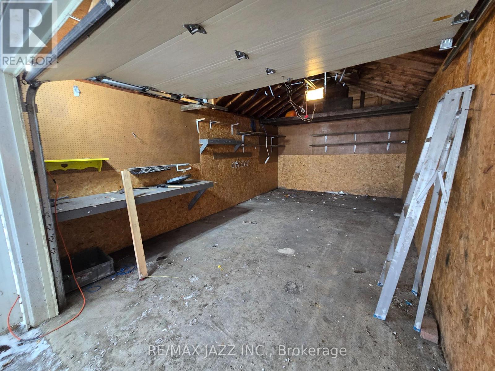 255 Mississauga Avenue, Elliot Lake, Ontario  P5A 1E8 - Photo 27 - X12639406