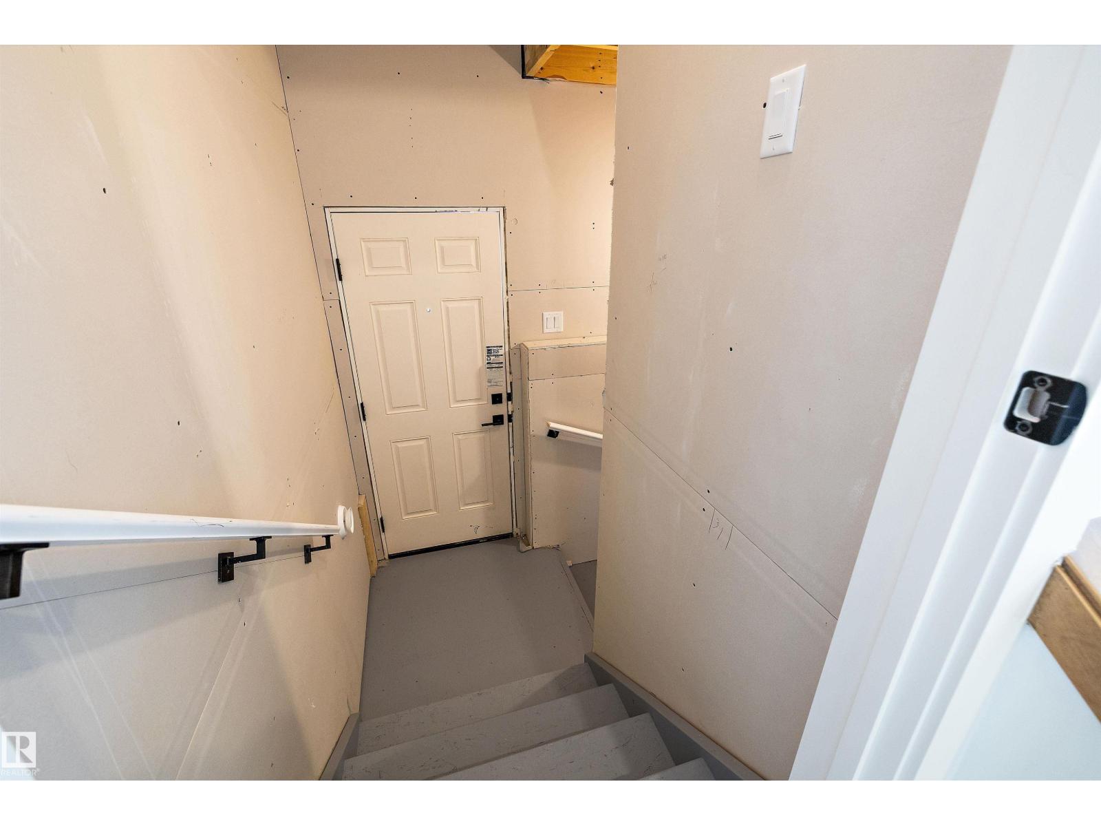 6879 Knox Lo Sw, Edmonton, Alberta  T6W 4R4 - Photo 46 - E4466780