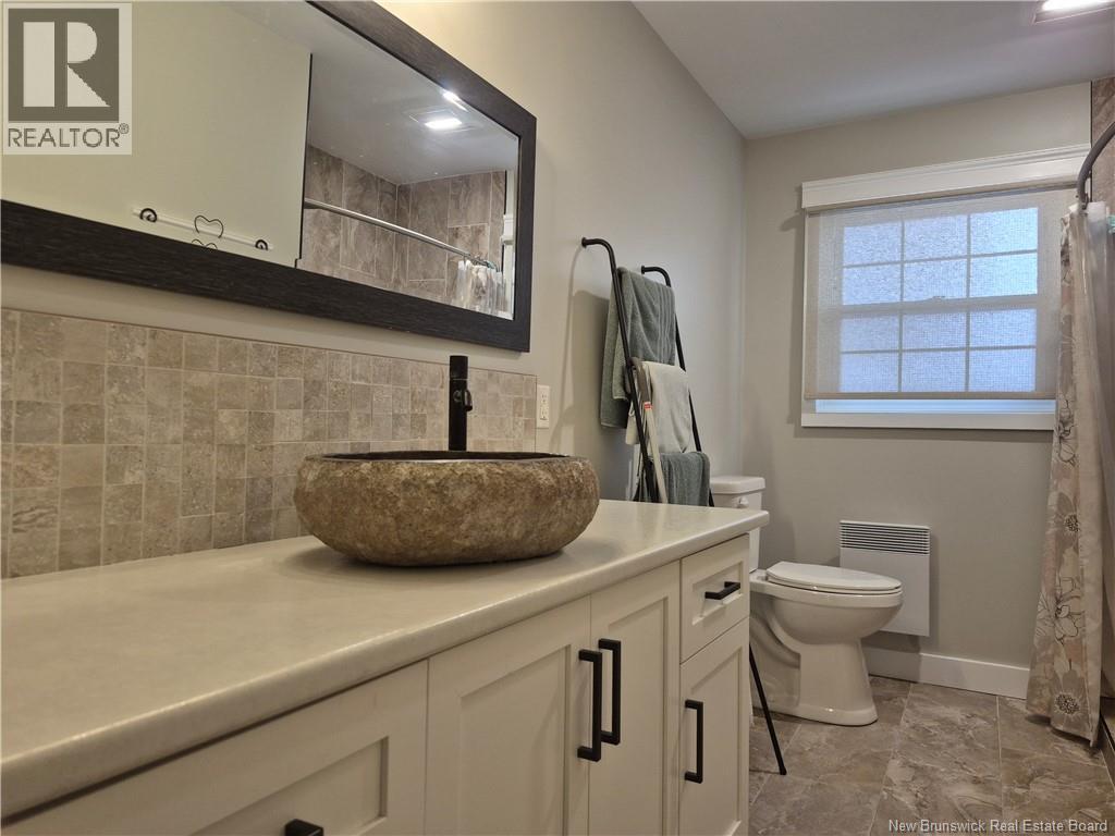 318 Sunset, Beresford, New Brunswick E8K 2G6 - Photo 8 - NB131346