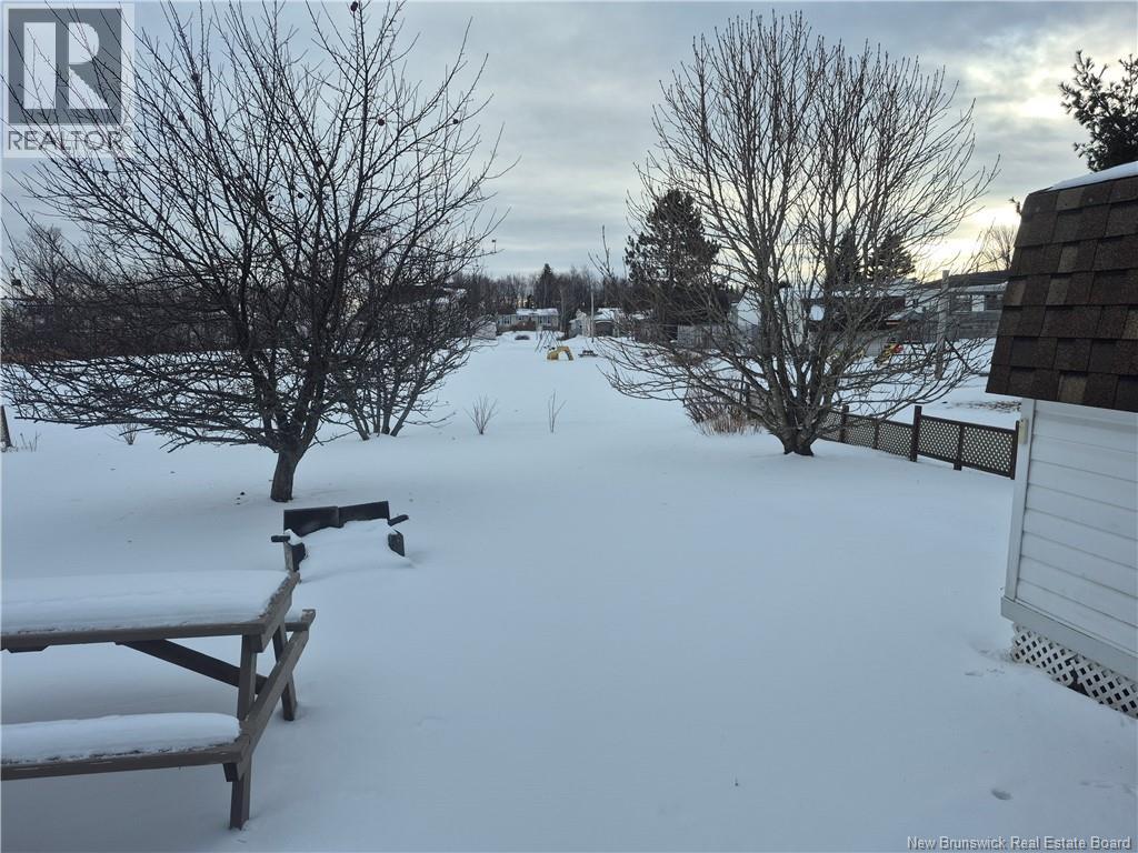 318 Sunset, Beresford, New Brunswick E8K 2G6 - Photo 23 - NB131346