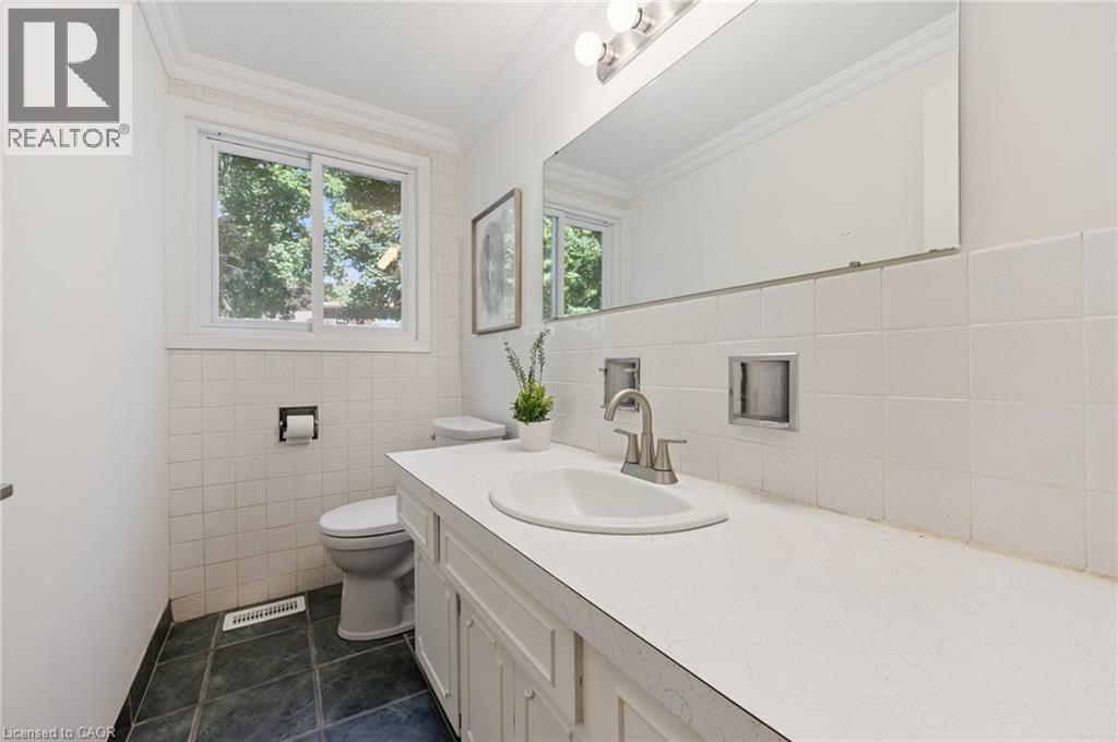 544 Glen Manor Boulevard, Waterloo, Ontario  N2L 4T6 - Photo 11 - 40775731