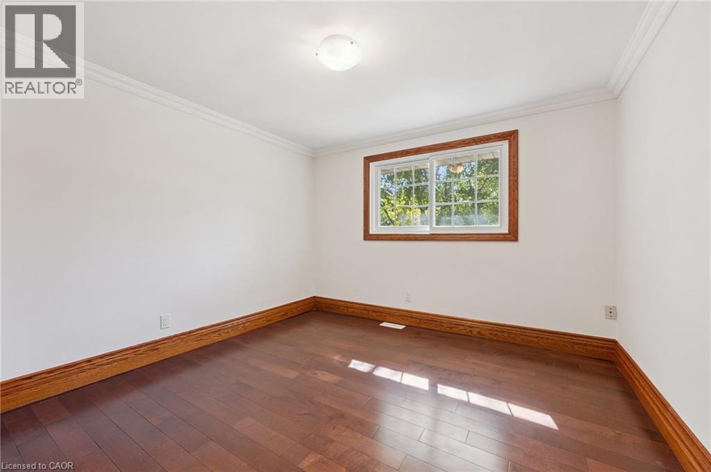 544 Glen Manor Boulevard, Waterloo, Ontario  N2L 4T6 - Photo 29 - 40775731