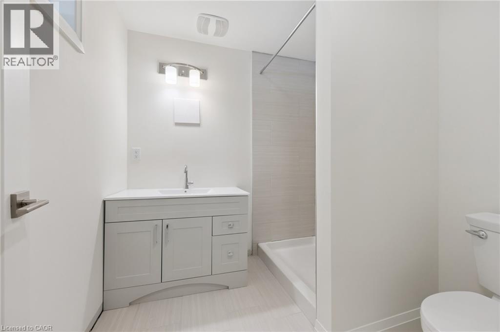 544 Glen Manor Boulevard, Waterloo, Ontario  N2L 4T6 - Photo 18 - 40775731