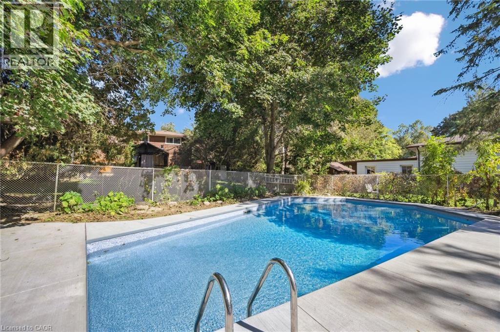 544 Glen Manor Boulevard, Waterloo, Ontario  N2L 4T6 - Photo 36 - 40775731