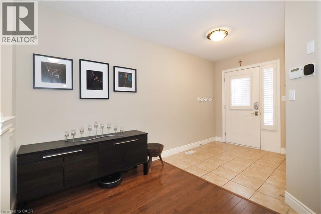 33 Huck Crescent, Kitchener, Ontario  N2N 3N8 - Photo 4 - 40794177