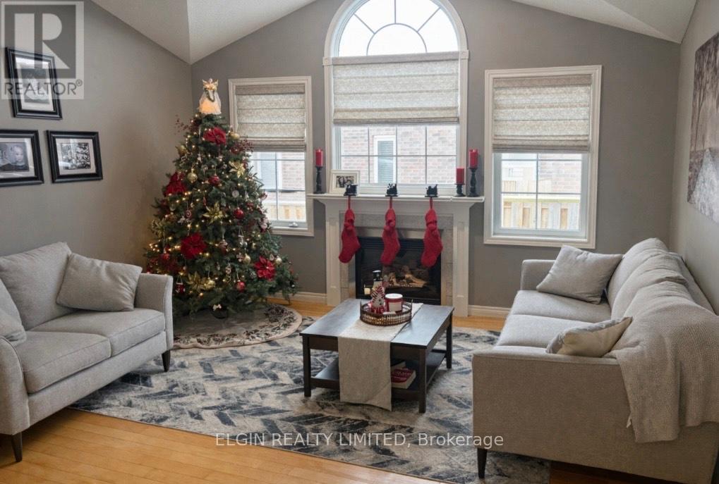 21 Oriole Lane, St. Thomas, Ontario  N5R 6K8 - Photo 3 - X12639374