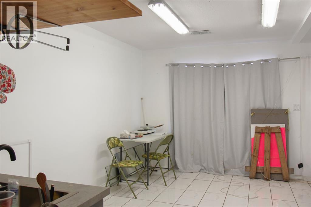 5205 50 Street, Viking, Alberta  T0B 4N0 - Photo 4 - A2273247