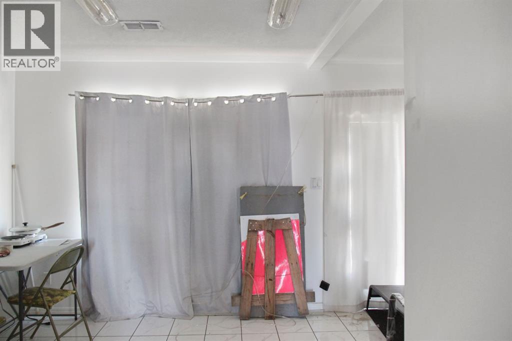 5205 50 Street, Viking, Alberta  T0B 4N0 - Photo 3 - A2273247