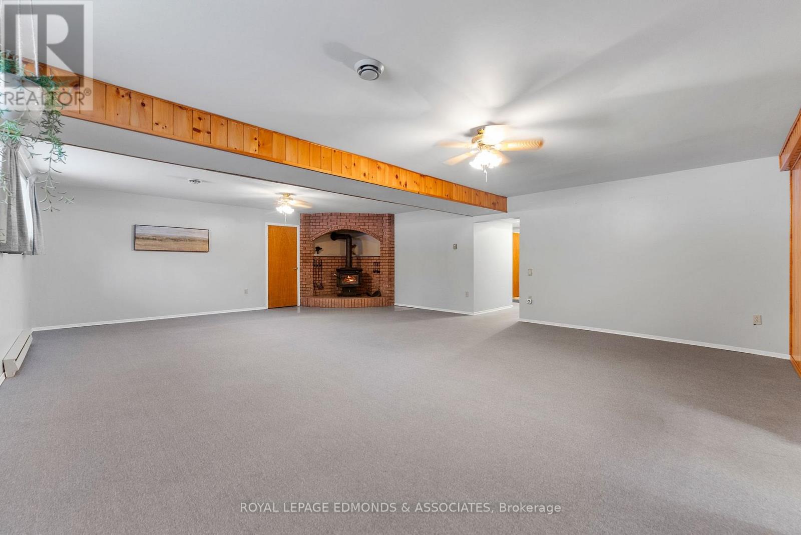 1137 Locksley Road, Laurentian Valley, Ontario  K8A 6W5 - Photo 25 - X12639424