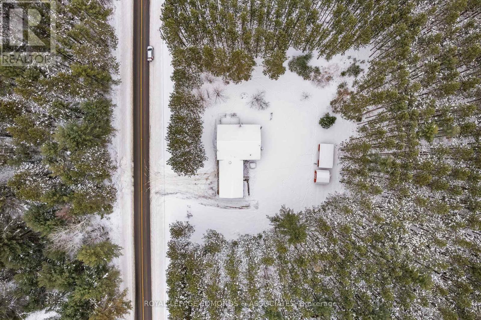 1137 Locksley Road, Laurentian Valley, Ontario  K8A 6W5 - Photo 41 - X12639424