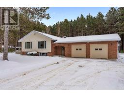 1137 LOCKSLEY ROAD, Laurentian Valley, Ontario