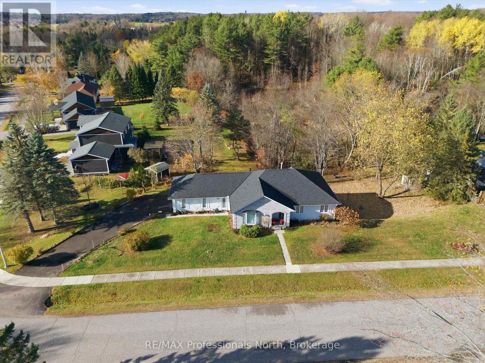 39 Catharine Street, Bracebridge, Ontario P1L 1B1 - Photo 11 - X12639430