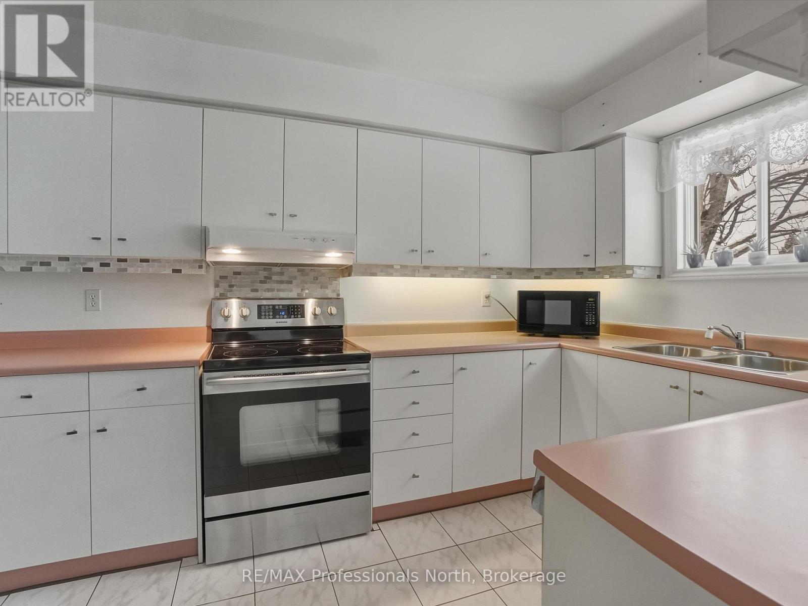 39 Catharine Street, Bracebridge, Ontario P1L 1B1 - Photo 16 - X12639430