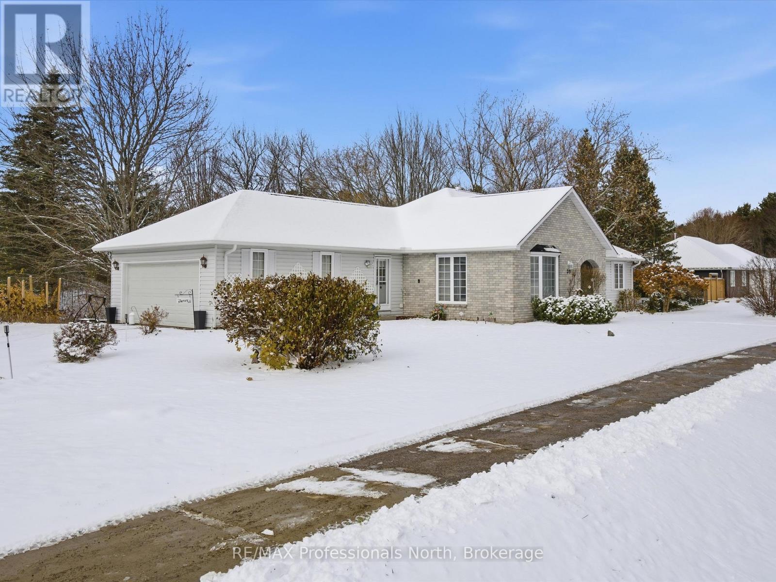 39 Catharine Street, Bracebridge, Ontario P1L 1B1 - Photo 5 - X12639430