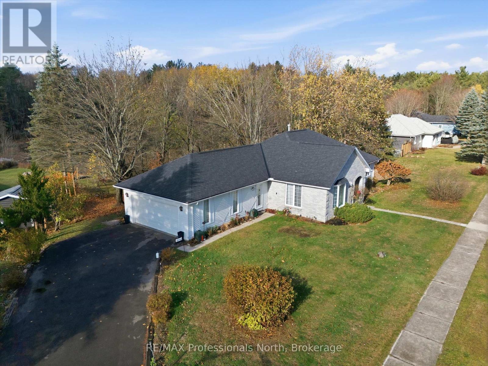 39 Catharine Street, Bracebridge, Ontario P1L 1B1 - Photo 6 - X12639430