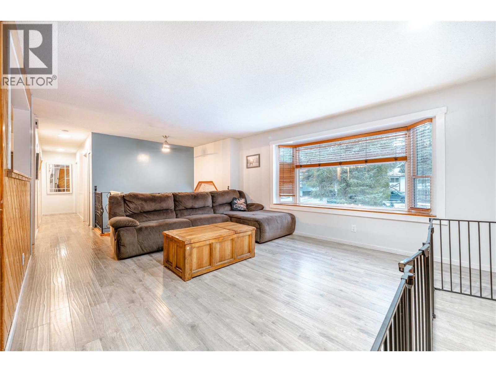 825 Ohlhausen Road, Revelstoke, British Columbia  V0E 2S0 - Photo 8 - 10370939