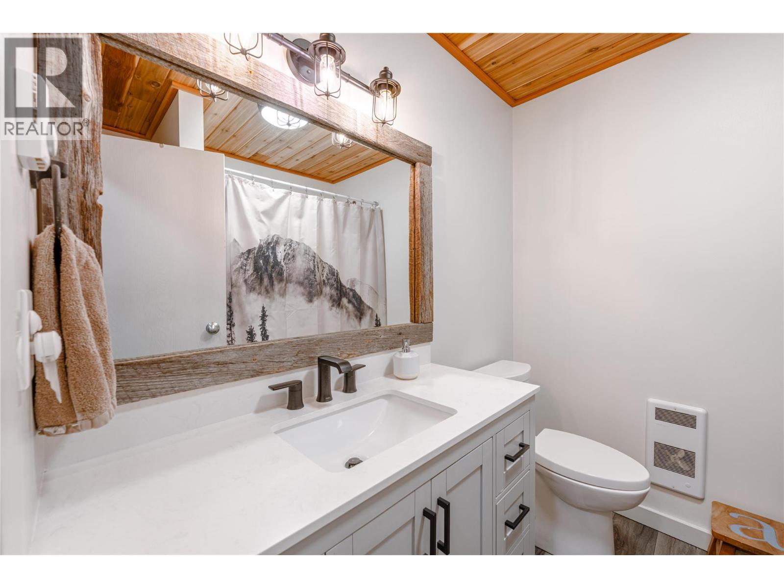 825 Ohlhausen Road, Revelstoke, British Columbia  V0E 2S0 - Photo 23 - 10370939