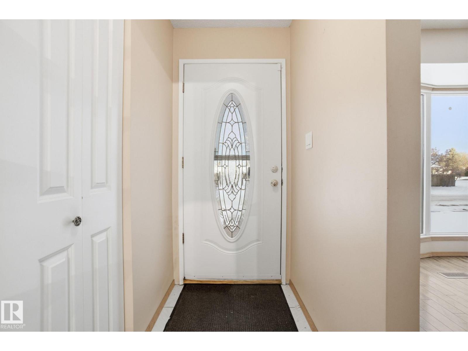 6723 40 Av Nw, Edmonton, Alberta  T6K 1R9 - Photo 13 - E4468308