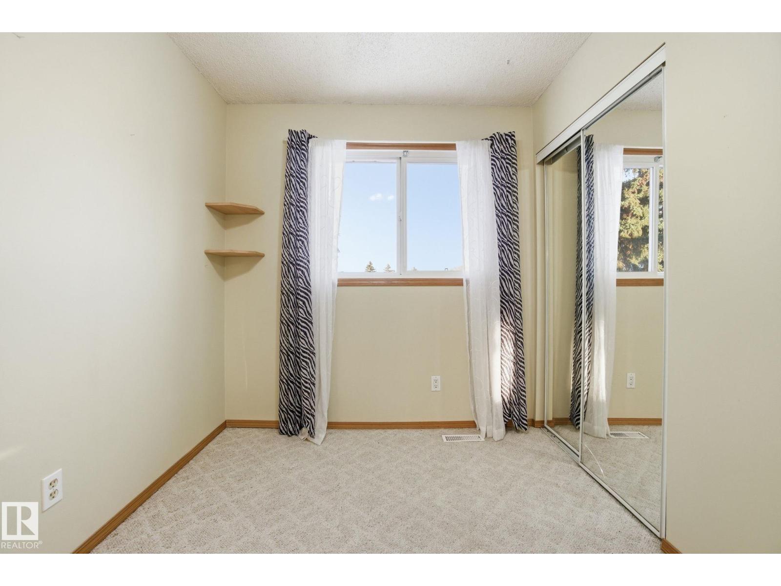 6723 40 Av Nw, Edmonton, Alberta  T6K 1R9 - Photo 28 - E4468308